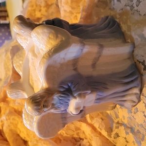 3 angel candle holder